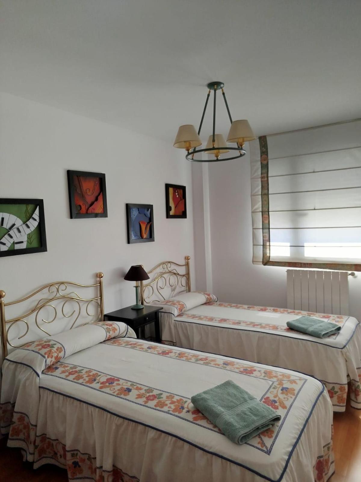 Acogedor Apartamento En ウエスカ エクステリア 写真